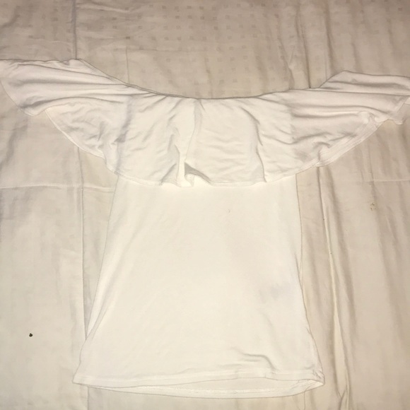 Garage Off the Shoulders Flowy White Shirt - Picture 6 of 8